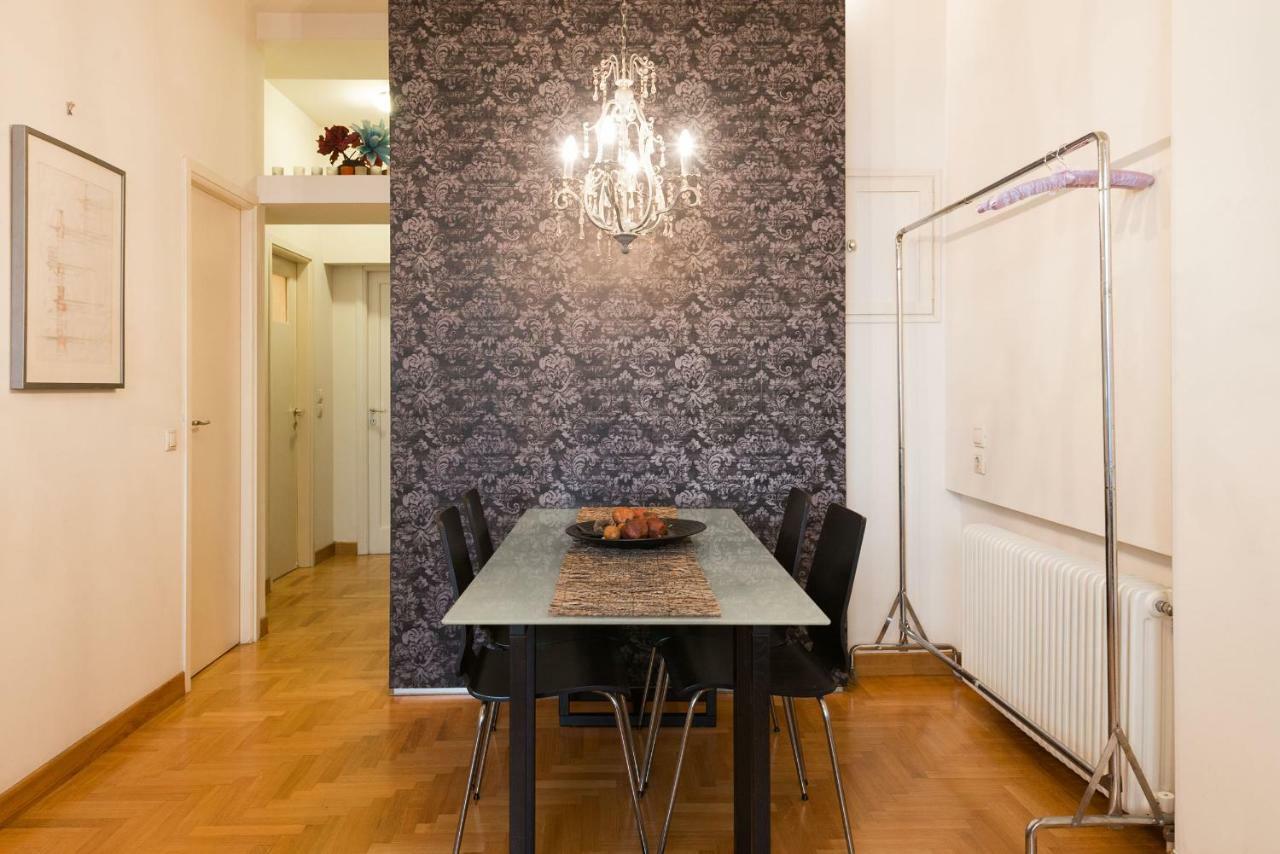Stylish Flat With Veranda In The Heart Of Athens Atenas Exterior foto
